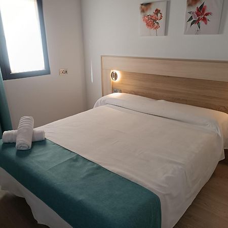 Apartamentos Turisticos Avila Puerta De La Santa 2-1 Esterno foto